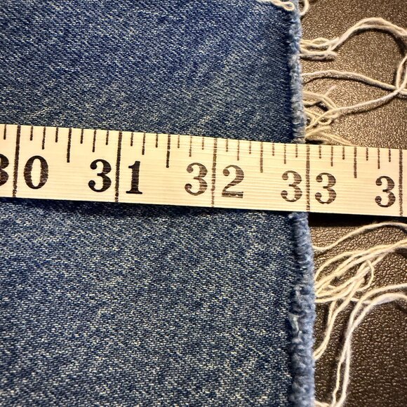 Kut from the Kloth Jen Denim Midi Skirt Raw Hem Size 6 - Picture 6 of 11